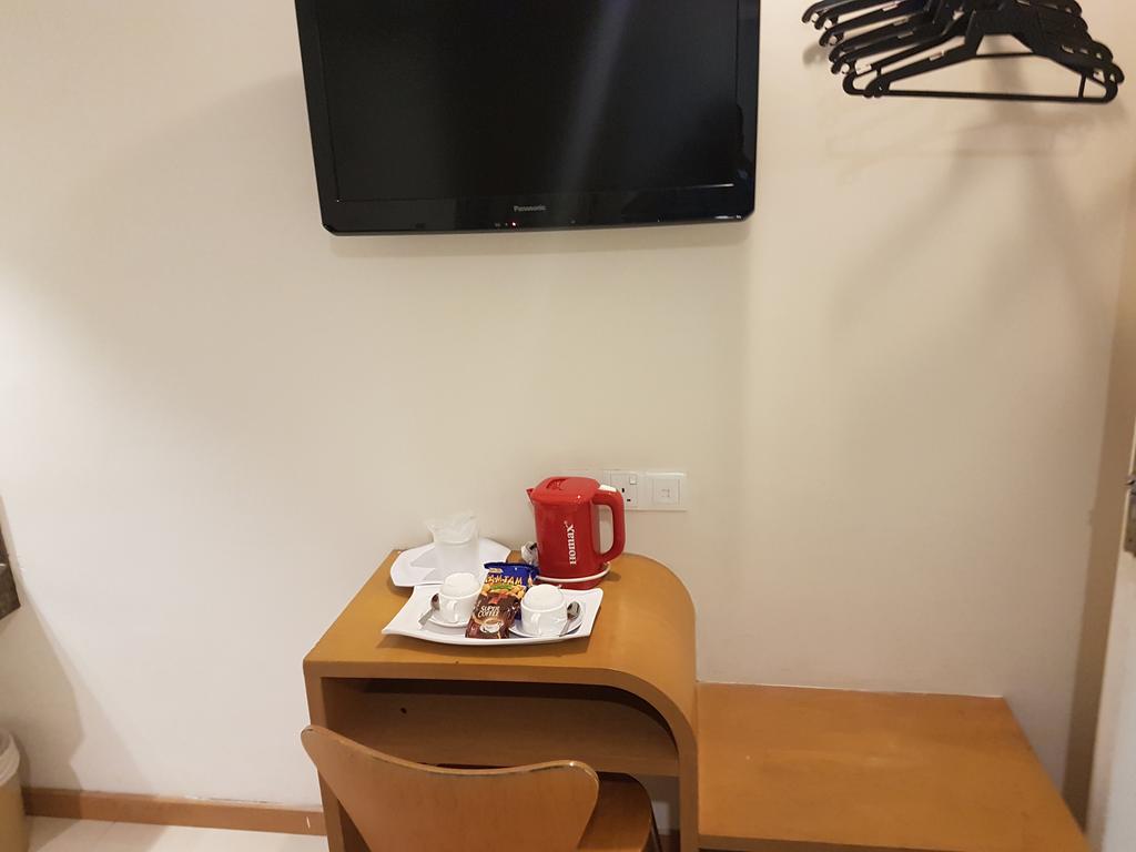 Hotel Asia Куах Номер фото